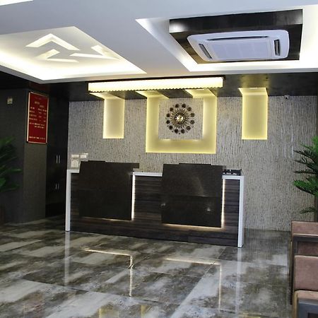 Treebo Unity Hotel Ahmedabad Ngoại thất bức ảnh