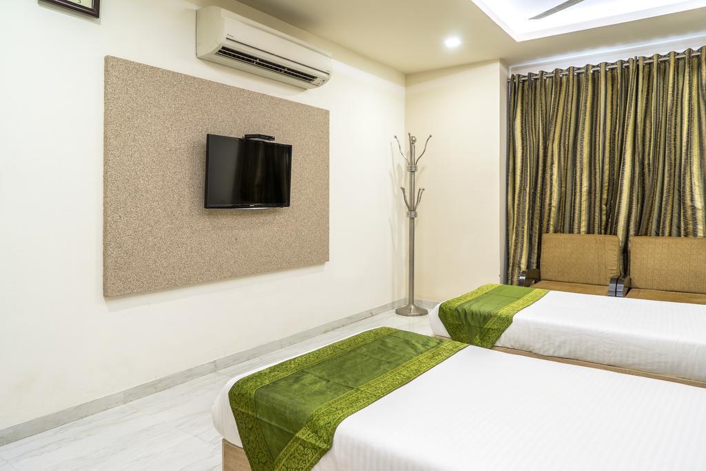 Treebo Unity Hotel Ahmedabad Ngoại thất bức ảnh