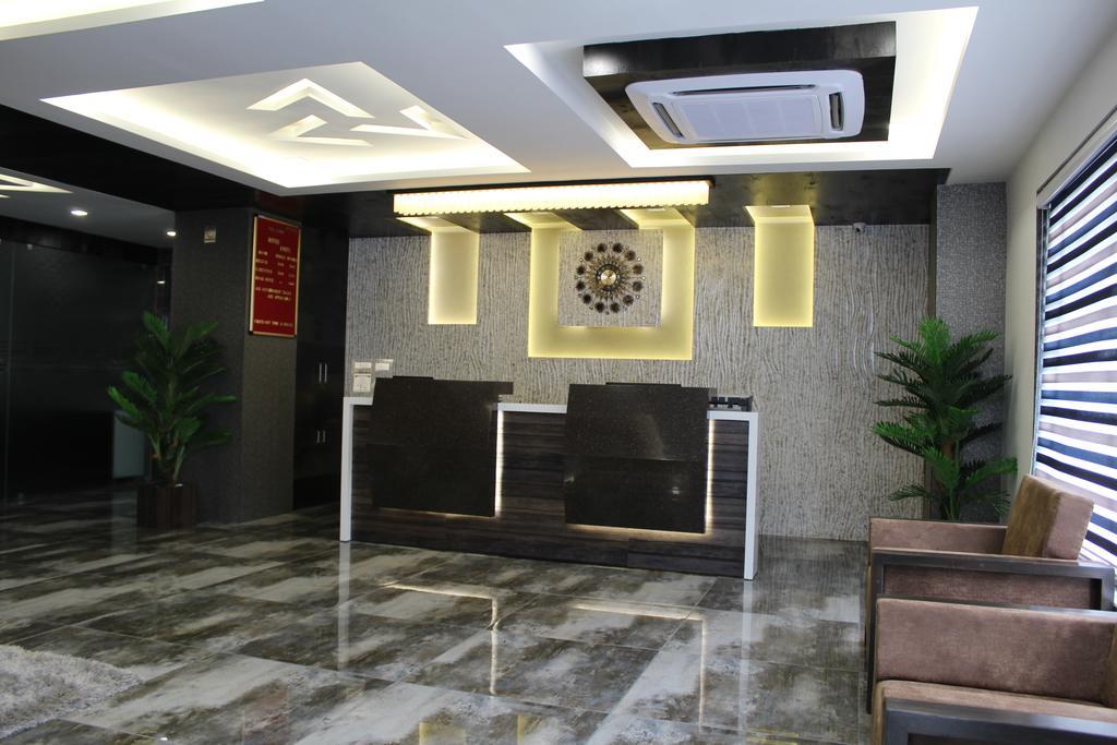 Treebo Unity Hotel Ahmedabad Ngoại thất bức ảnh