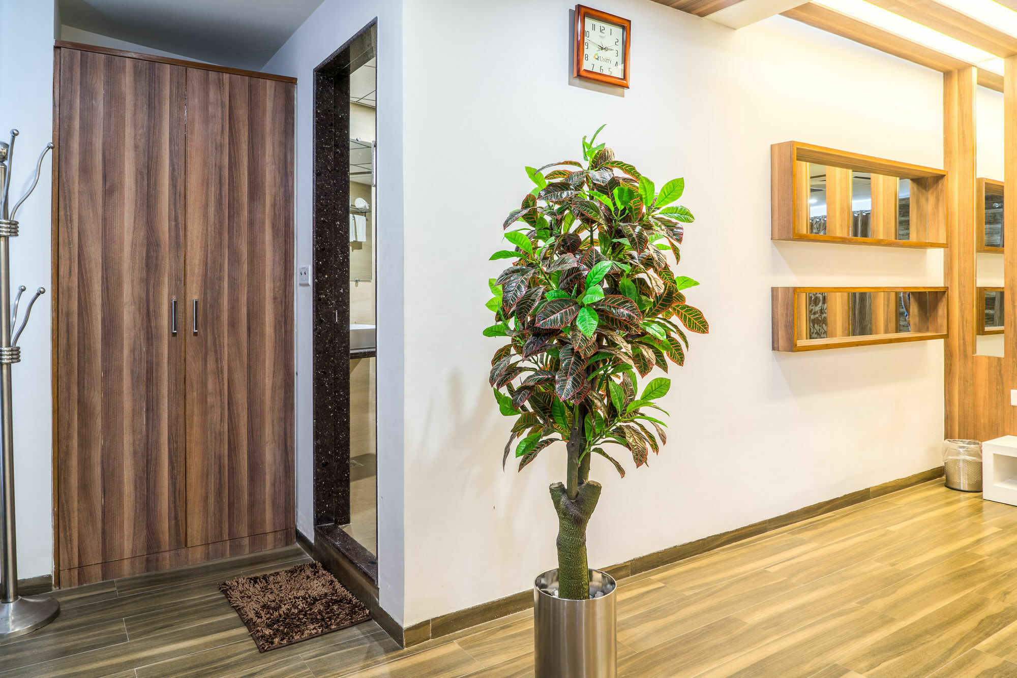 Treebo Unity Hotel Ahmedabad Ngoại thất bức ảnh