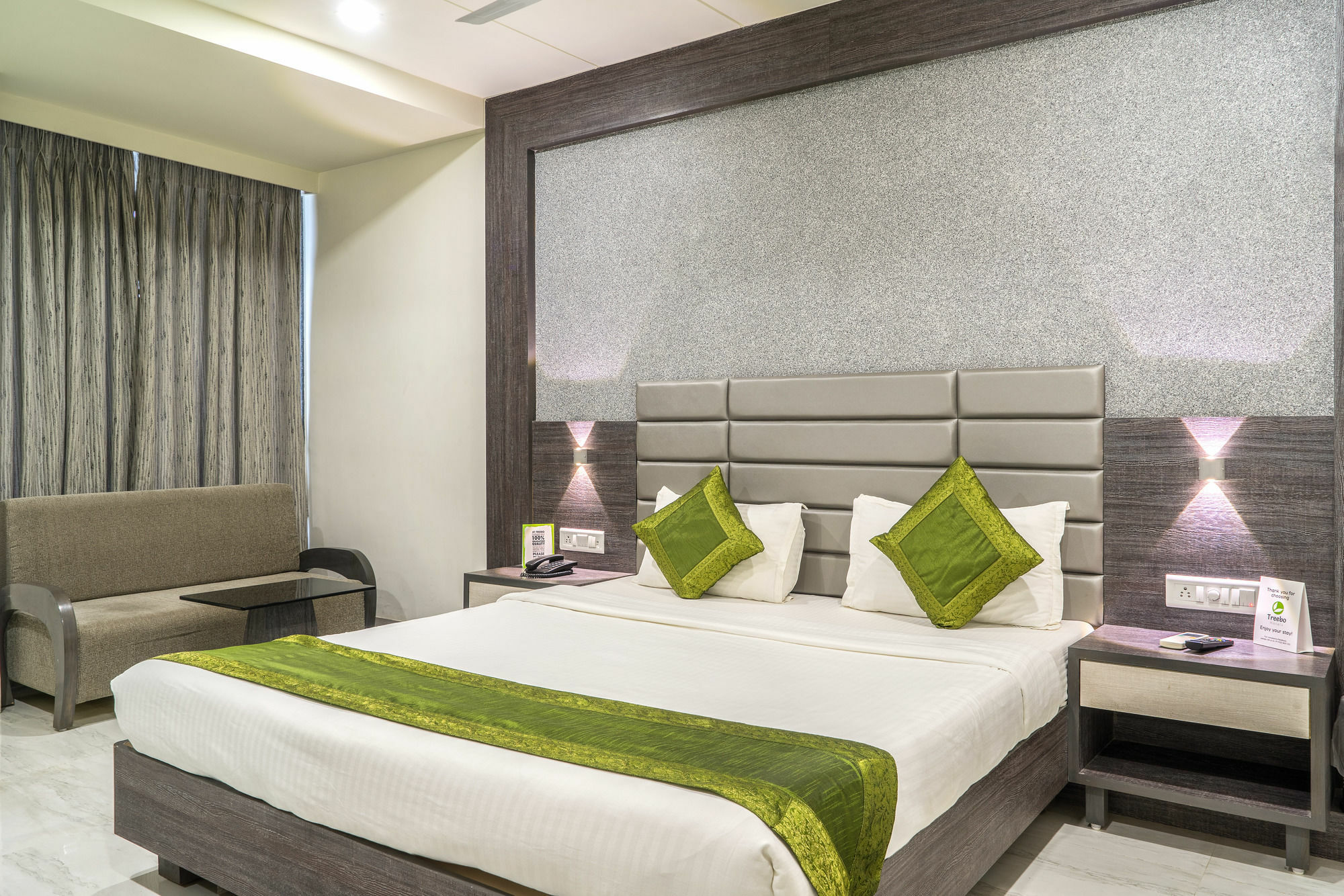 Treebo Unity Hotel Ahmedabad Ngoại thất bức ảnh